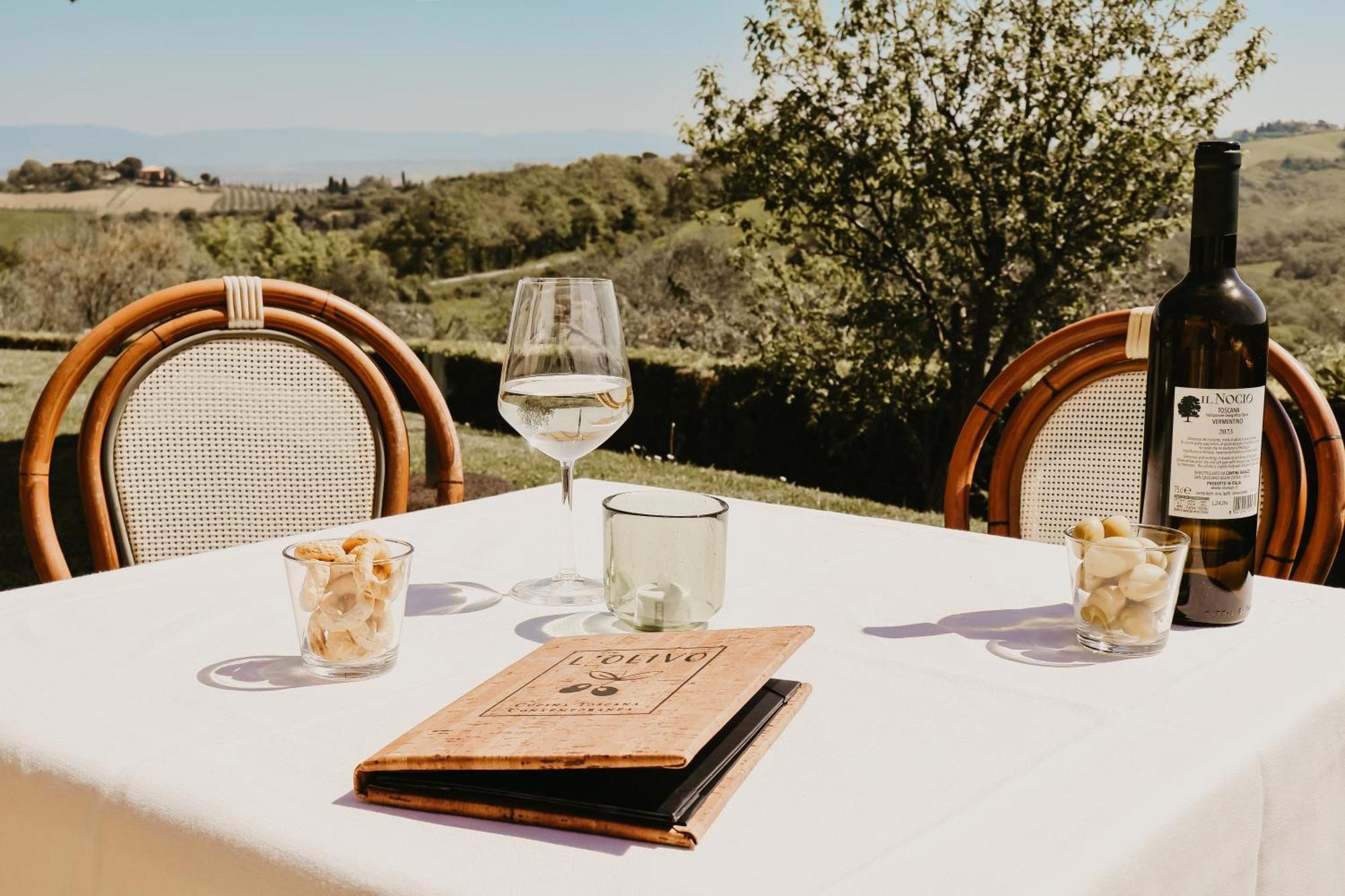 Poggio Paradiso Resort & Spa Montefollonico المظهر الخارجي الصورة
