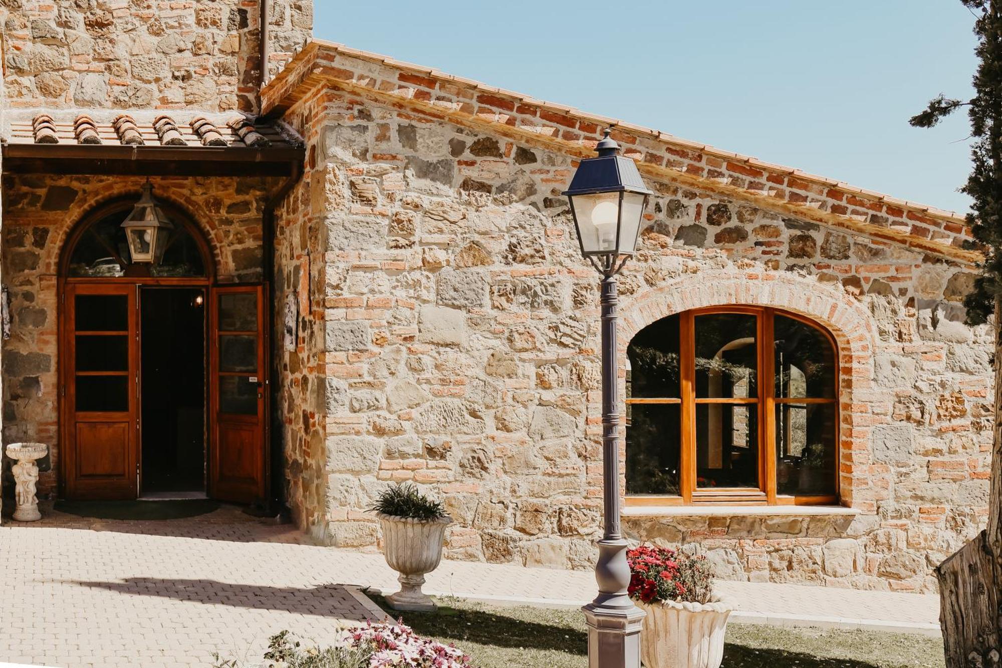 Poggio Paradiso Resort & Spa Montefollonico المظهر الخارجي الصورة