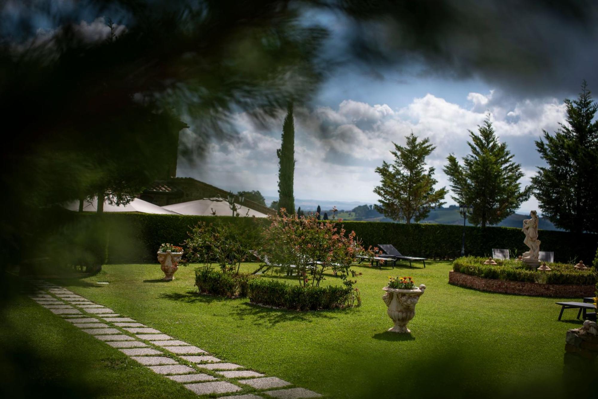 Poggio Paradiso Resort & Spa Montefollonico المظهر الخارجي الصورة